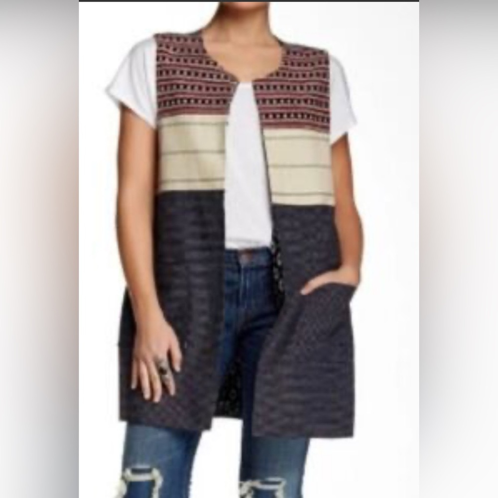 Anthropologie Sanctuary Aztec Long Vest Red Blue Career Light Weight Size Small.